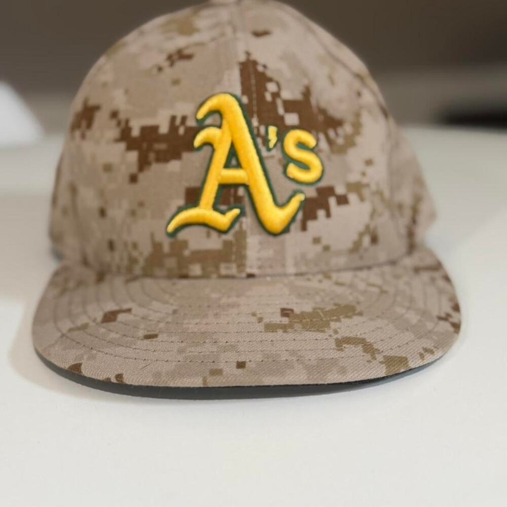 New Era 59FIFTY Oakland Athletics‎ Desert Camo Memorial Day Fitted Hat Blokecore